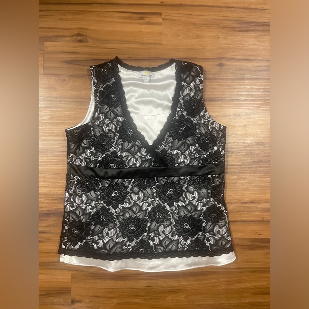 Women’s Sleeveless V- Neck Vest Style Top